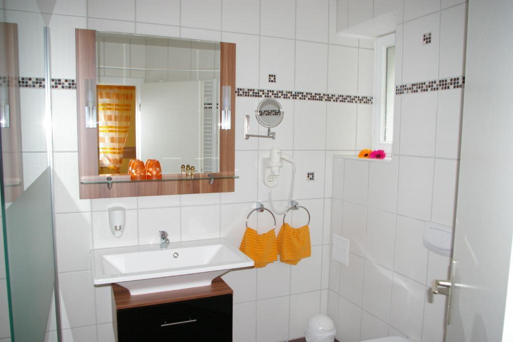 Hotel Heissinger Bad Berneck im Fichtelgebirge Kamer foto