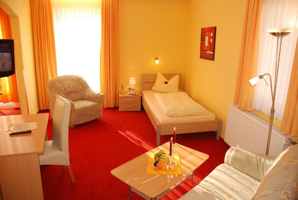 Hotel Heissinger Bad Berneck im Fichtelgebirge Kamer foto
